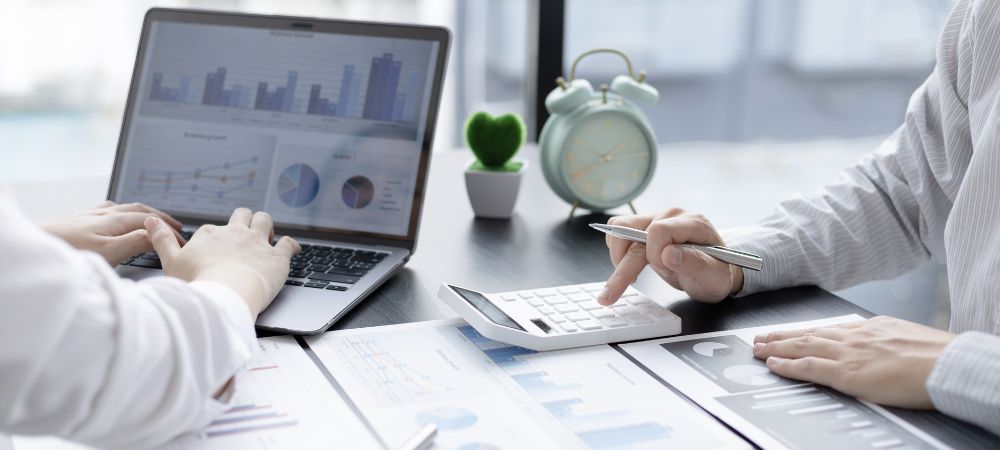 LLP vs Pvt Ltd Company LLP vs Pvt Ltd Company