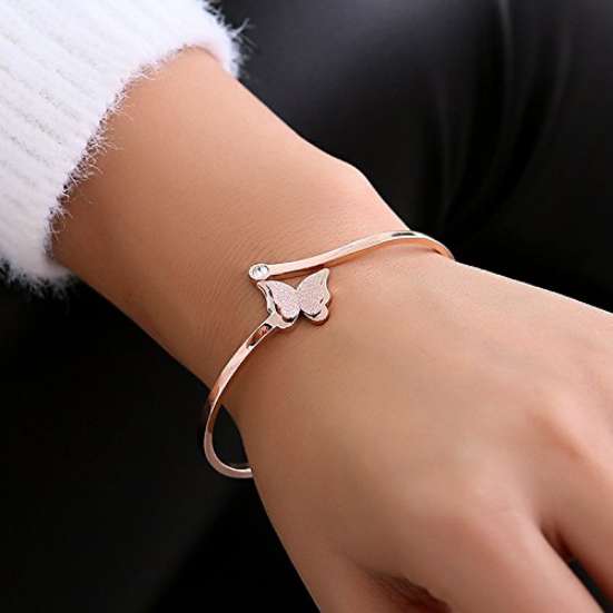 YouBella Stylish Latest Design Butterfly Jewellery Gold Plated Charm Bracelet for Women (Golden) (YBBN_91649)