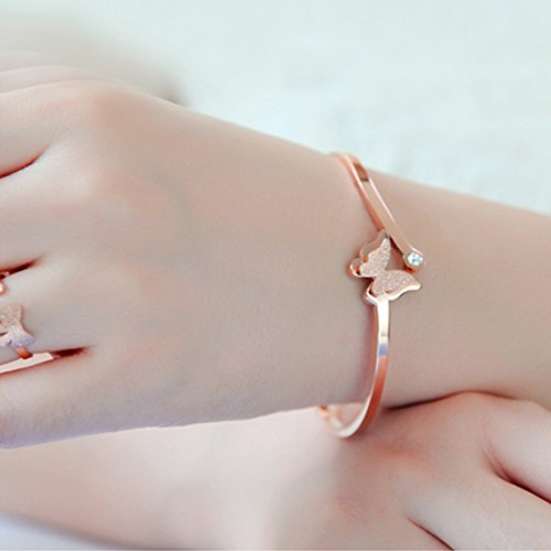 YouBella Stylish Latest Design Butterfly Jewellery Gold Plated Charm Bracelet for Women (Golden) (YBBN_91649)
