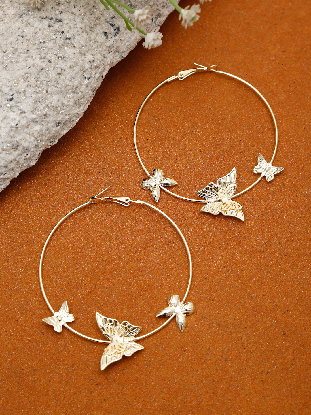 Youbella 
Gold-Plated Contemporary Hoop Earrings