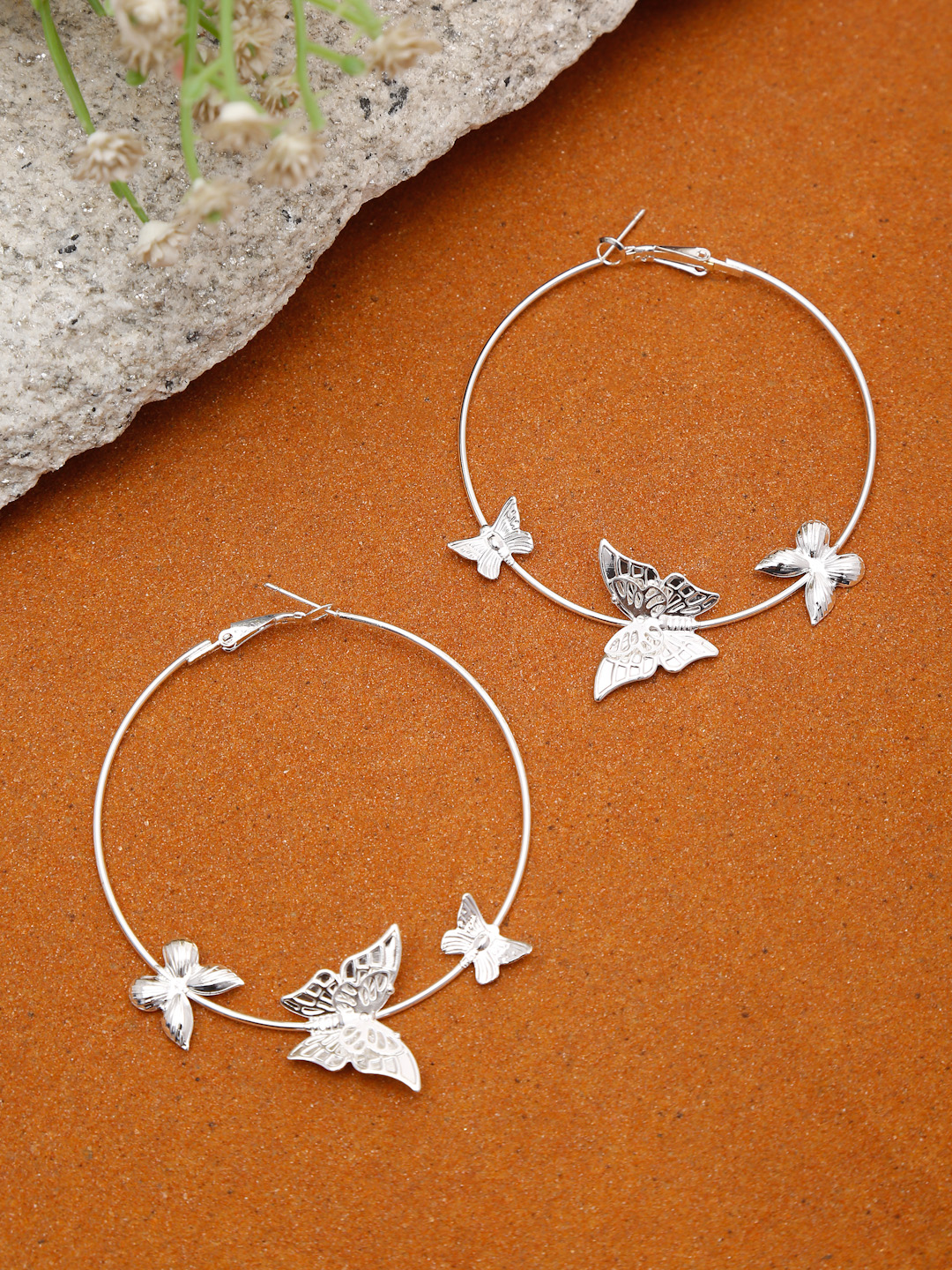 Youbella 
Silver-Toned Contemporary Hoop Earrings