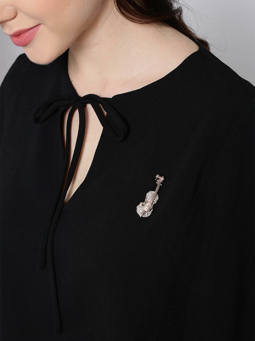 YouBella Unisex Rose Gold-Toned Stone-Studded Guitar-Shaped Brooch