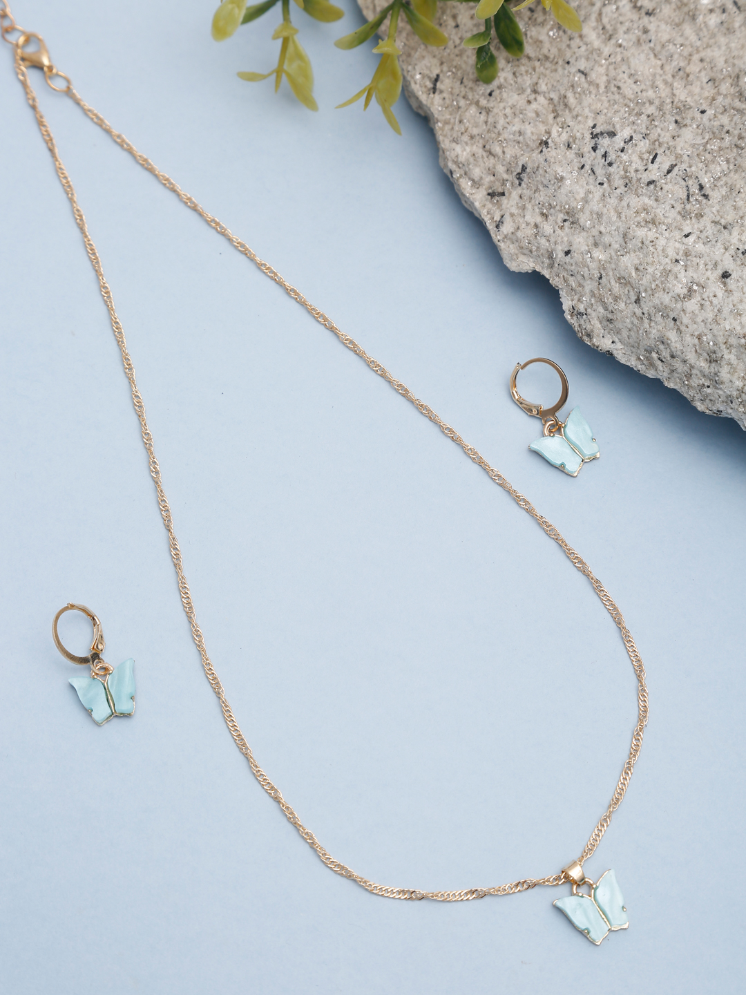 YouBella 
Gold-Plated Blue Butterfly Shaped Jewellery Set