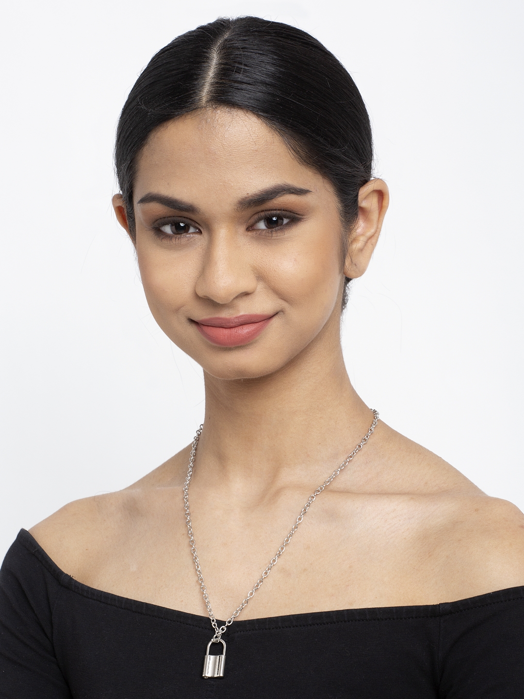 YouBella
Women Silver Plated Necklace with Pendant