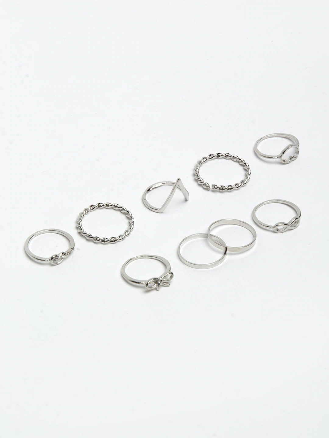 YouBella
Set Of 18 Gold-Toned & Silver-Toned Textured Finger Rings
