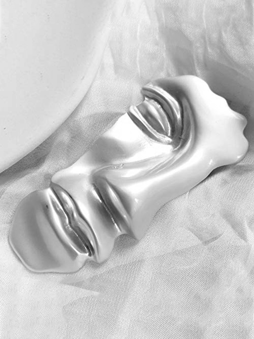 YouBella Jewellery Latest Stylish Crystal Unisex Face Shape Brooch for Women/Girls/Men/Boys