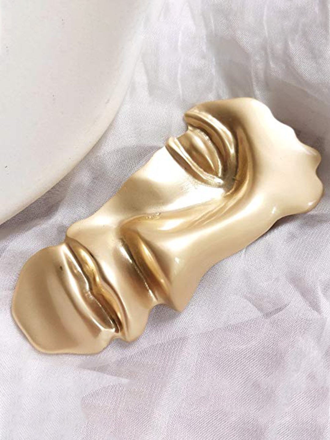 YouBella Jewellery Latest Stylish Unisex Face Shape Brooch for Women/Girls/Men/Boys
