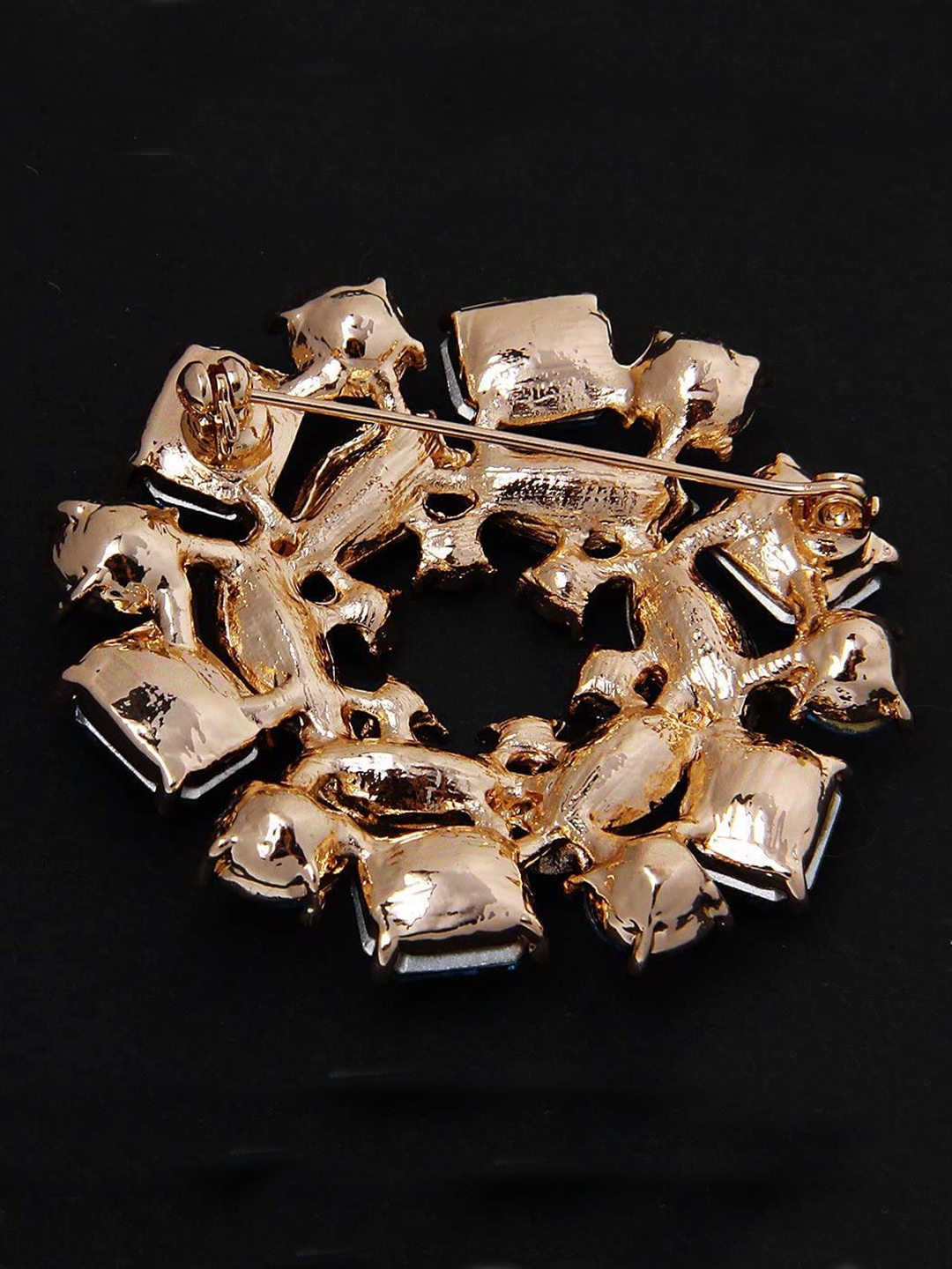 YouBella Jewellery Latest Stylish Crystal Unisex Brooch for Wedding/Party for Women/Girls/Men (Silver)
