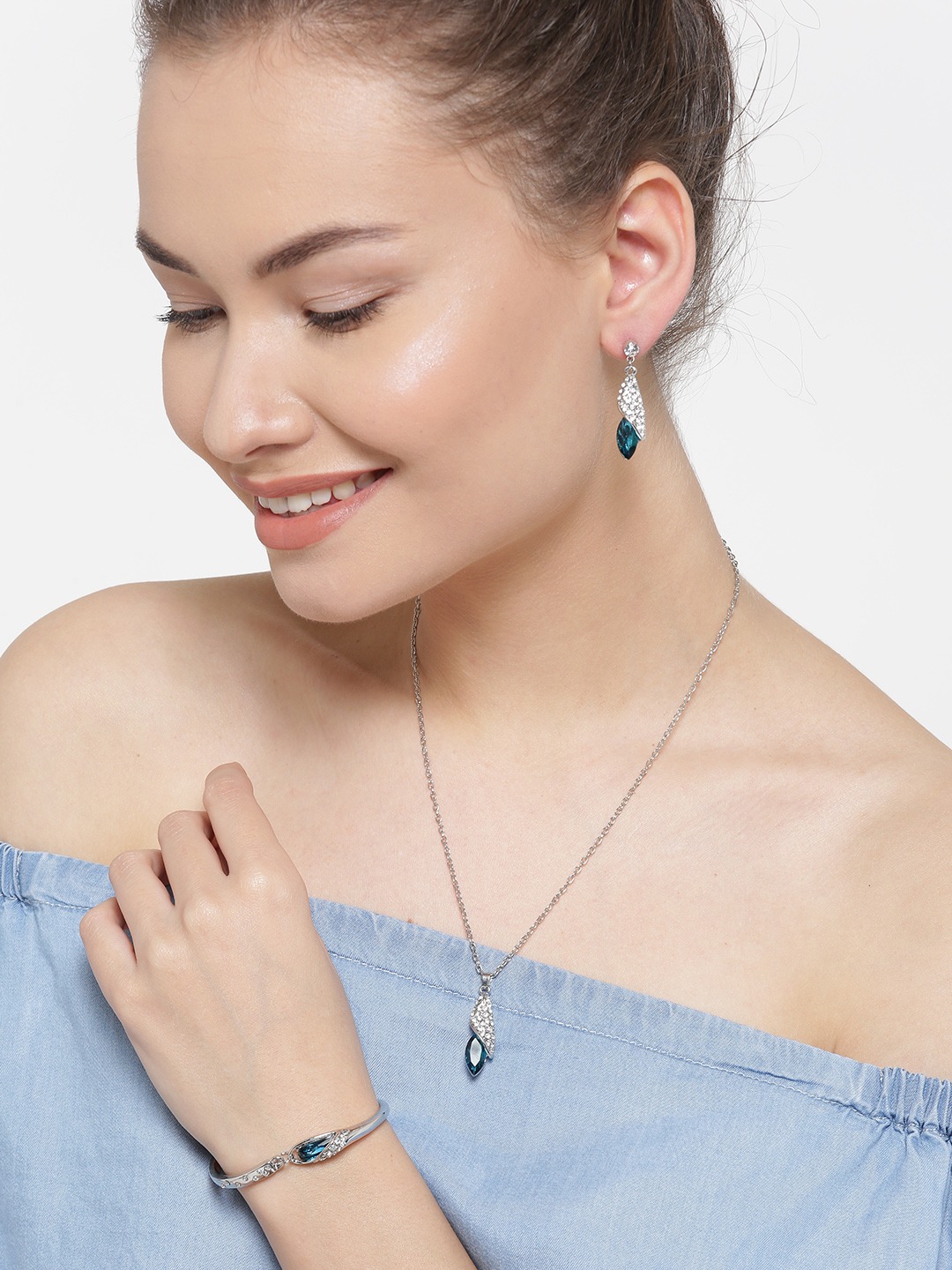YouBella Silver-Toned  Blue Stone-Studded Jewellery Set