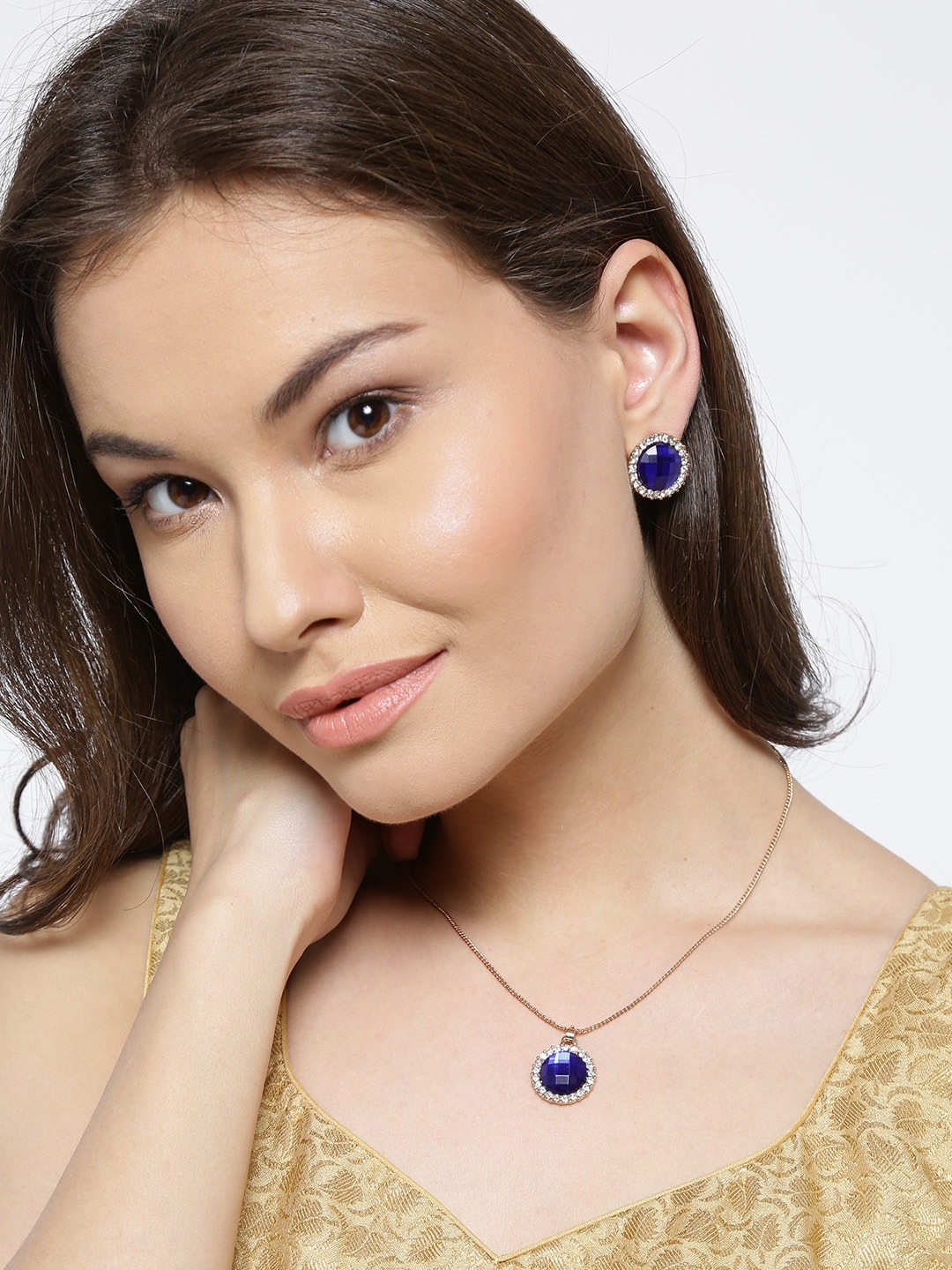 YouBella Gold-Toned  Blue Stone-Studded Jewellery Set