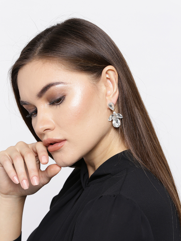 YouBella Gold-Toned Teardrop Shaped Drop Earrings