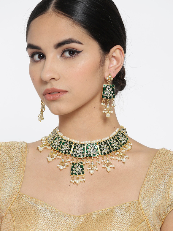 YouBella Gold-Toned  Green Enamelled Stone-Studded Jewellery Set